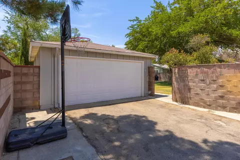 44844 Loneoak Ave, Lancaster, CA 93534 photo 26