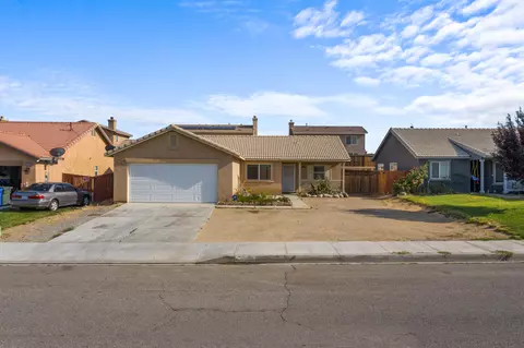 11785 Virginia St, Adelanto, CA 92301 photo 1