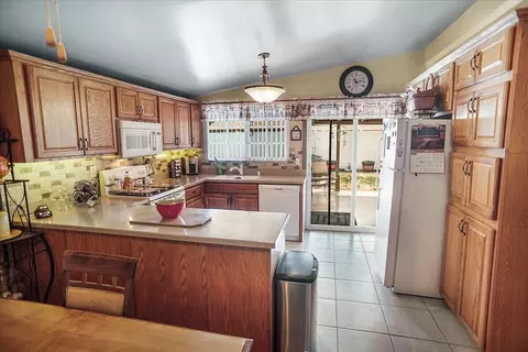 44242 Gingham Ave, Lancaster, CA 93535 photo 5
