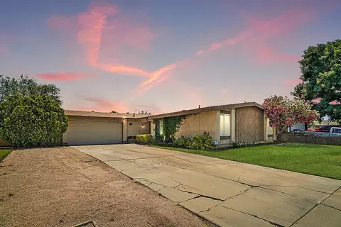 44242 Gingham Ave, Lancaster, CA 93535 photo 2