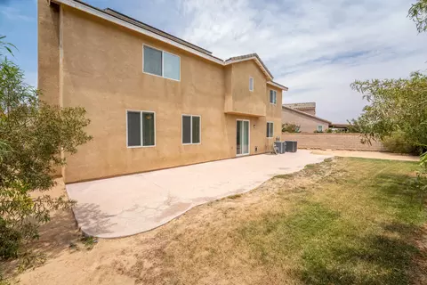 5750 Balmont St, Lancaster, CA 93536 photo 36