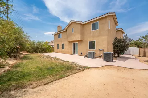 5750 Balmont St, Lancaster, CA 93536 photo 34