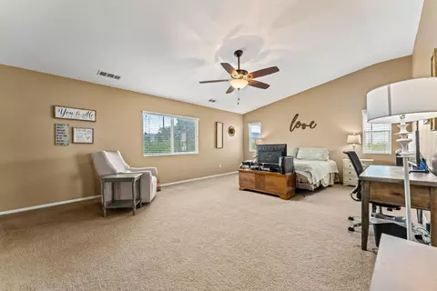 5750 Balmont St, Lancaster, CA 93536 photo 28