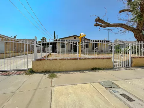 43329 6th St E, Lancaster, CA 93535 photo 2