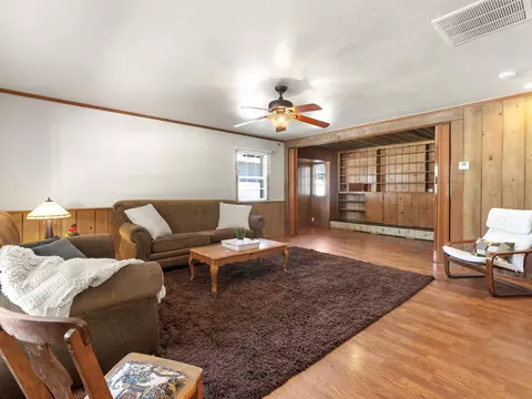 2017 Shasta St, Mojave, CA 93501 photo 6