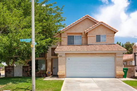43824 8th St E, Lancaster, CA 93535 photo 1