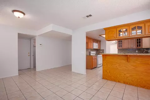43824 8th St E, Lancaster, CA 93535 photo 9