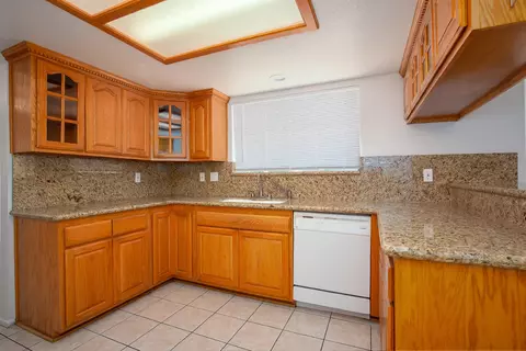 43824 8th St E, Lancaster, CA 93535 photo 10