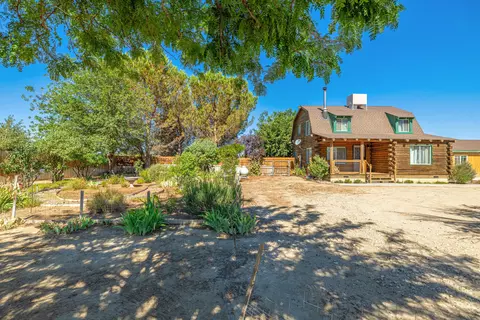 44939 46 St E, Lancaster, CA 93535 photo 4