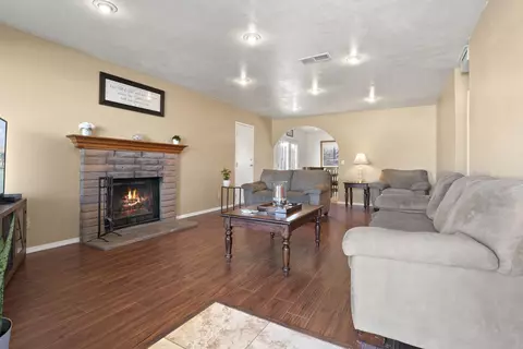 40725 172nd St E, Lancaster, CA 93535 photo 5