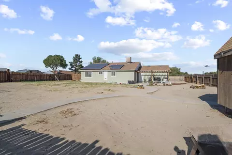 40725 172nd St E, Lancaster, CA 93535 photo 4