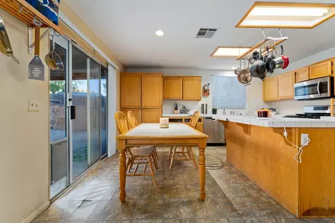 43250 33rd St E, Lancaster, CA 93535 photo 6