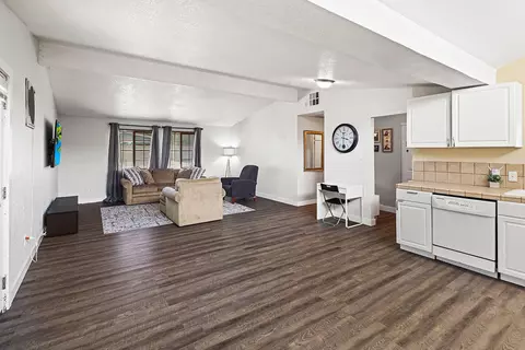 44629 Gingham Ave, Lancaster, CA 93535 photo 6