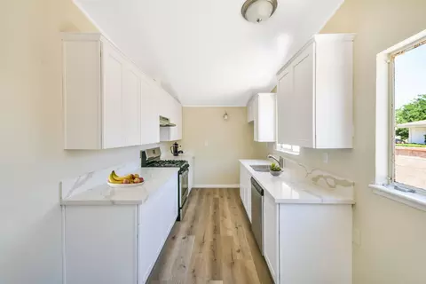 44038 3rd St E, Lancaster, CA 93535 photo 4