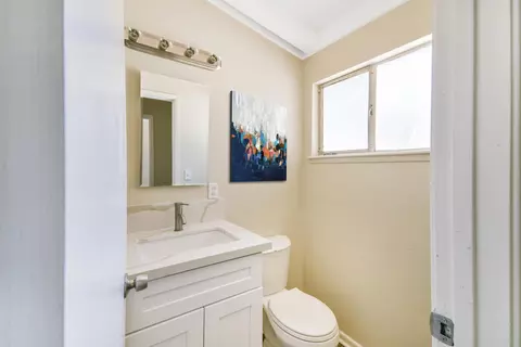 44038 3rd St E, Lancaster, CA 93535 photo 9