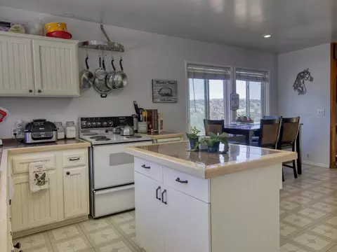 23840 Coyote Ct, Tehachapi, CA 93561 photo 14