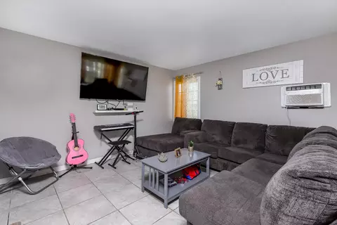 44243 Beech Ave, Lancaster, CA 93534 photo 6