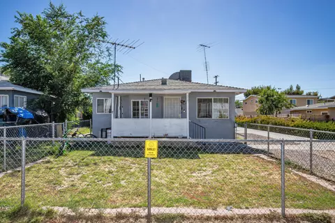 44243 Beech Ave, Lancaster, CA 93534 photo 1