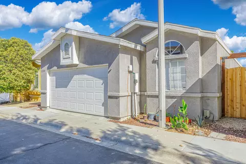 2336 Rangeview Dr, Rosamond, CA 93560 photo 2