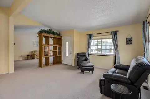 45465 25th St E #176, Lancaster, CA 93535 photo 11