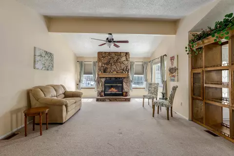 45465 25th St E #176, Lancaster, CA 93535 photo 8