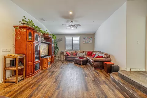 43942 Catsue Pl, Lancaster, CA 93536 photo 14