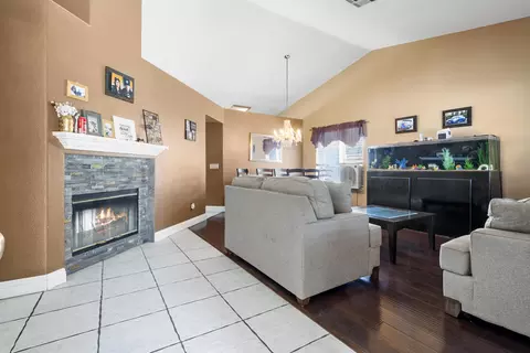 448 Ave J12 E, Lancaster, CA 93535 photo 2