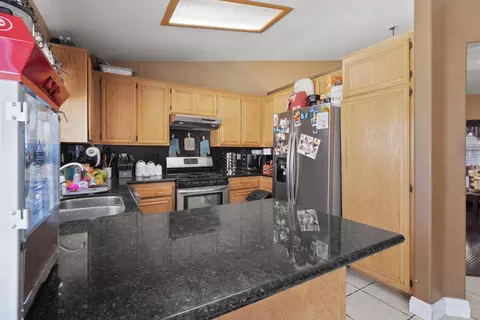 448 Ave J12 E, Lancaster, CA 93535 photo 8