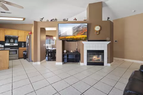 448 Ave J12 E, Lancaster, CA 93535 photo 10