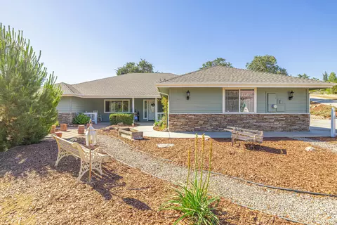 22040 Mid Way, Tehachapi, CA 93561 photo 1