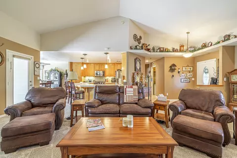 22040 Mid Way, Tehachapi, CA 93561 photo 8