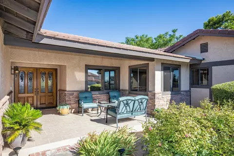 43656 Tomahawk Pl, Lancaster, CA 93536 photo 2
