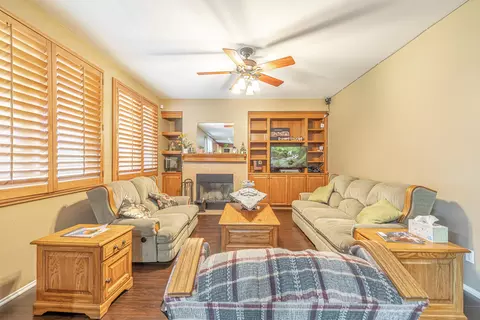 2633 Belvedere Ln, Lancaster, CA 93535 photo 10
