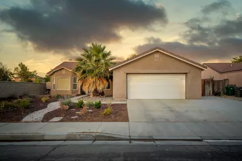 44322 Hampton St, Lancaster, CA 93536 photo 1