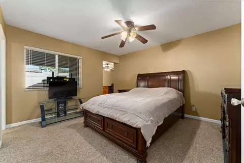 44322 Hampton St, Lancaster, CA 93536 photo 14