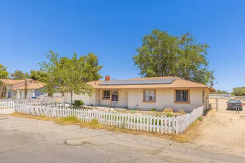40934 169th St E, Lancaster, CA 93535 photo 2