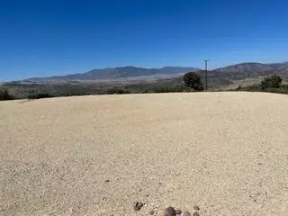 9550 Tanganda Rd, Tehachapi, CA 93561 photo 11