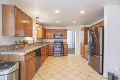 44110 Sunview Ct, Lancaster, CA 93535 photo 12