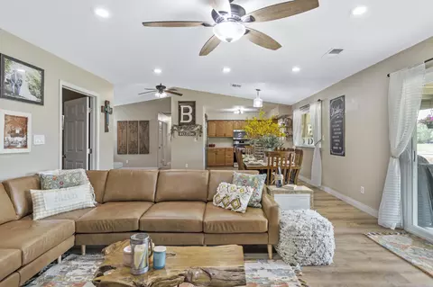 29261 Fawn Way, Tehachapi, CA 93561 photo 8