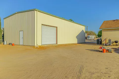 1631 Avenue L4 W, Lancaster, CA 93534 photo 4