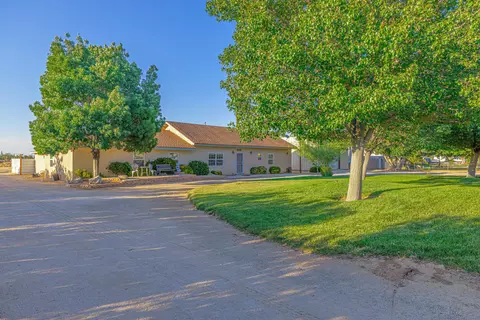 1631 Avenue L4 W, Lancaster, CA 93534 photo 13