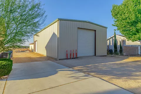 1631 Avenue L4 W, Lancaster, CA 93534 photo 3