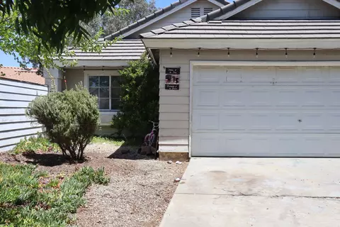 2062 Cape Cod Ln, Palmdale, CA 93550 photo 1