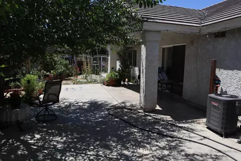 2062 Cape Cod Ln, Palmdale, CA 93550 photo 14