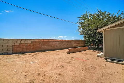 2346 Pecos Ct, Lancaster, CA 93535 photo 10