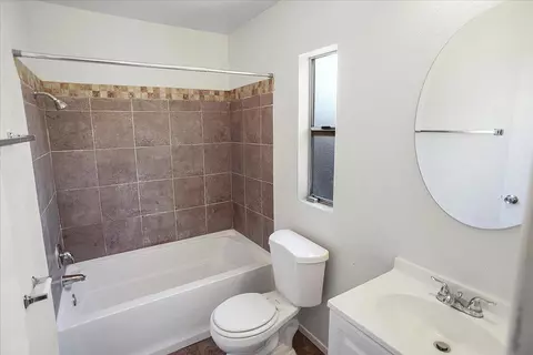 2346 Pecos Ct, Lancaster, CA 93535 photo 6