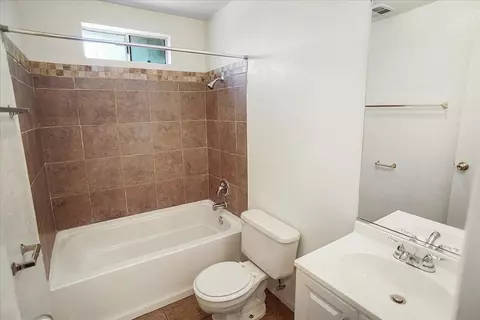 2346 Pecos Ct, Lancaster, CA 93535 photo 9