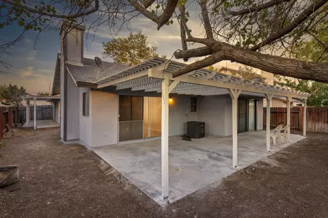 44947 16th St E, Lancaster, CA 93535 photo 6