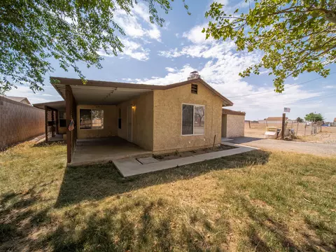 38231 15th St E, Palmdale, CA 93550 photo 2
