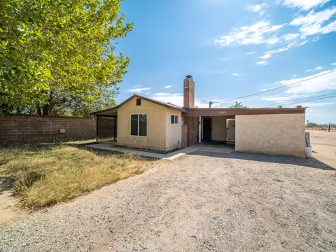 38231 15th St E, Palmdale, CA 93550 photo 3